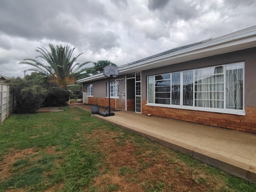 4 Bedroom Property for Sale in Hospitaalpark Free State